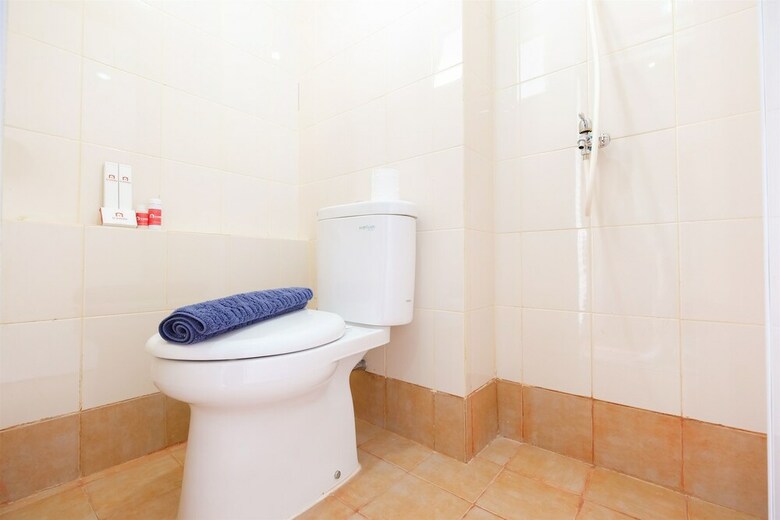 Simple Studio Bassura City Apartment