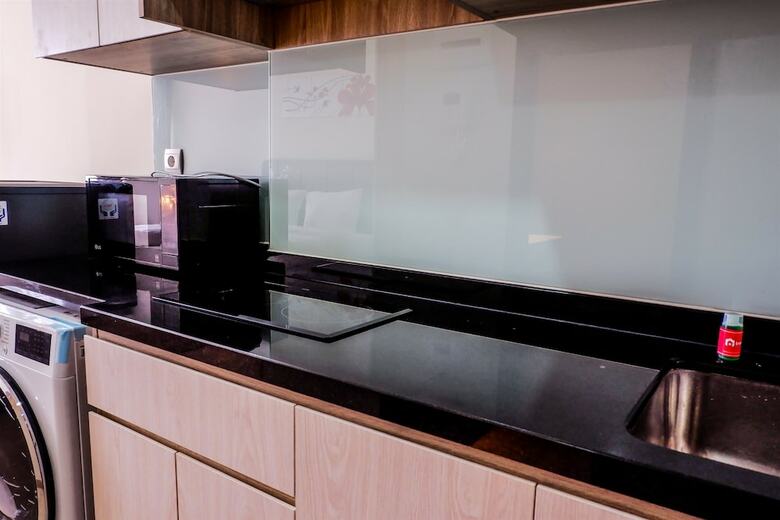 New Furnished Studio Menteng Park Apartment