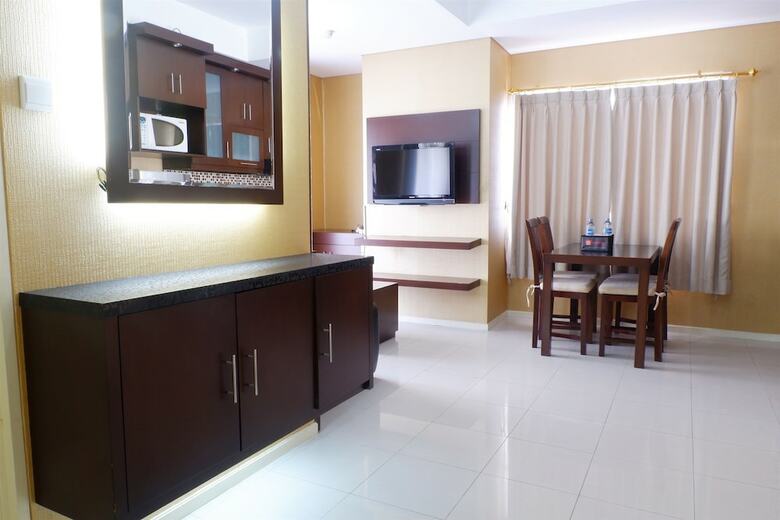 Cosmo Terrace Apartment With Direct Access To Thamrin City Mall