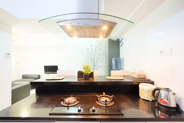 Comfortable The Wave Apartment Near Epicentrum Kuningan