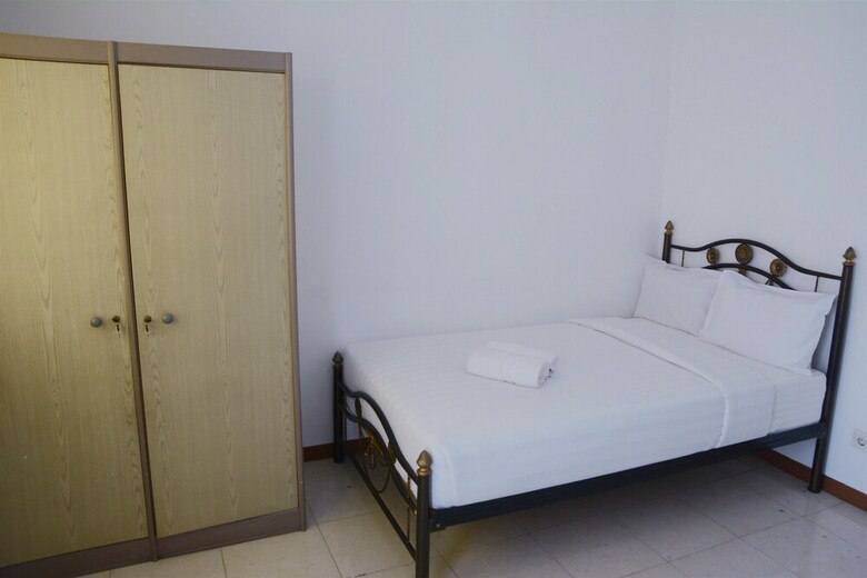 Strategic Studio Maple Park Apartment Near Kemayoran And Sunter