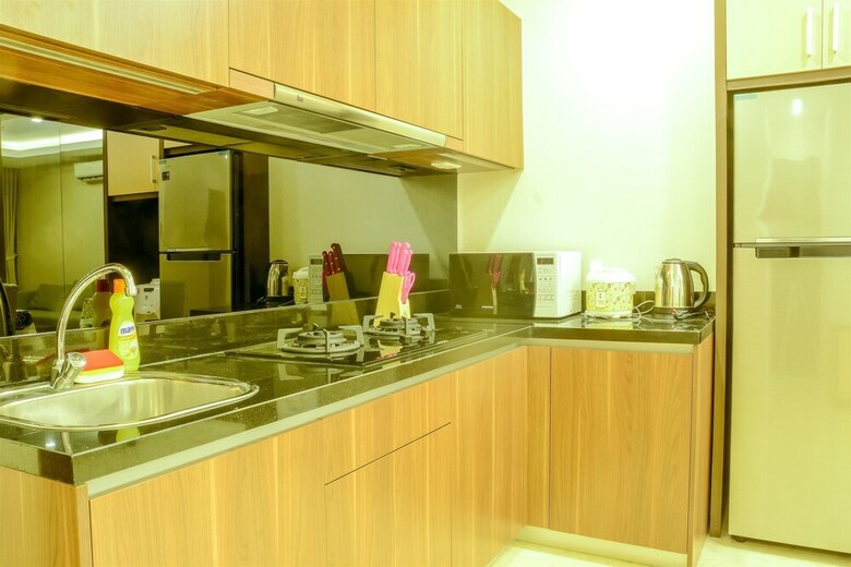 Spacious And Modern L'avenue Apartment