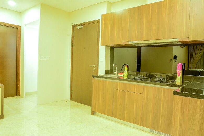 Spacious And Modern L'avenue Apartment