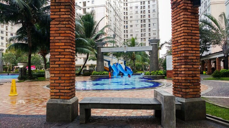 Comfy Green Palace Kalibata Apartment
