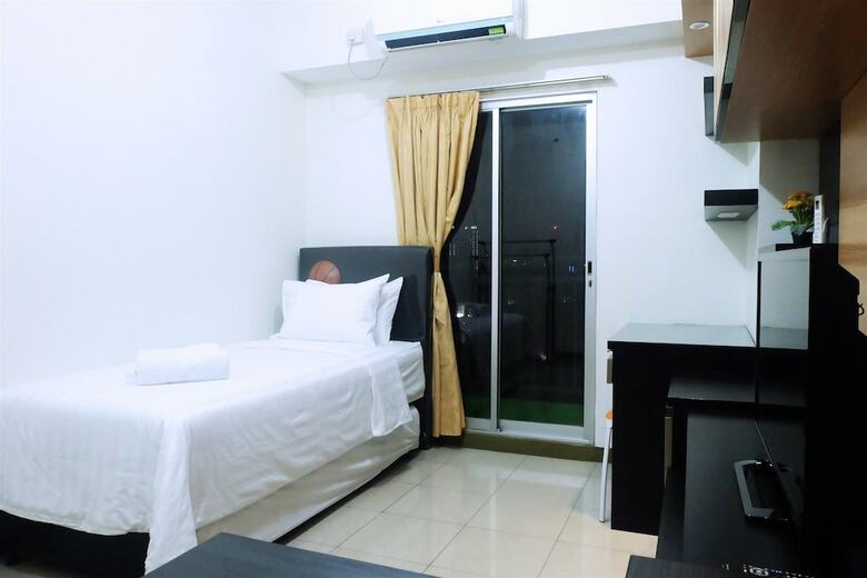 Cozy Studio Apartment Near Mall Kelapa Gading
