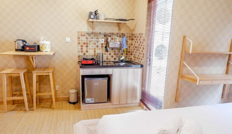 Spacious Studio Madison Park Apartment Beside Central Park Mall