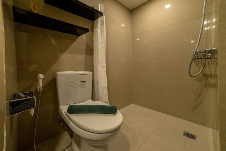 Studio With Balcony @ Galeri Ciumbuleuit 3 Apartment