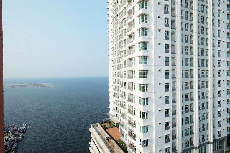 Best Price Greenbay Apartment Beside Baywalk