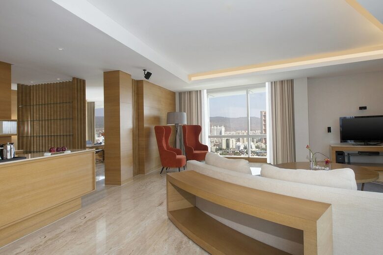 Hotel The Westin Mumbai Garden City