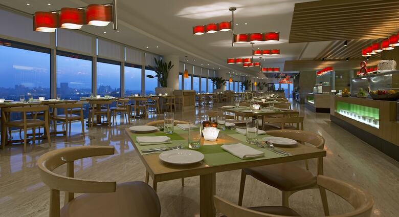 Hotel The Westin Mumbai Garden City