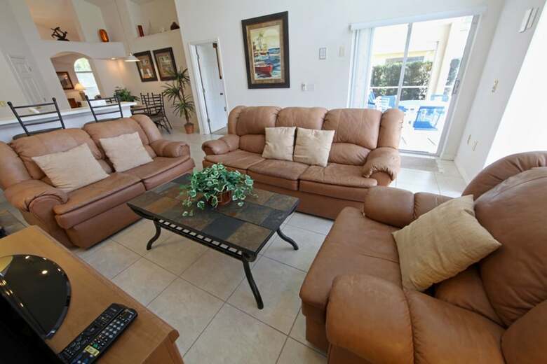 3br 2ba Home In Rolling Hiils By Cv-2616