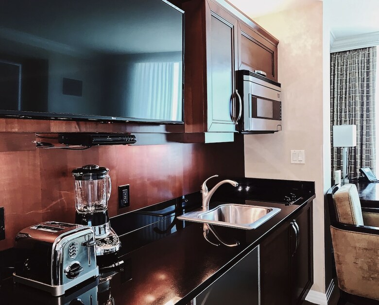 Hotel Signature Condos By Christopher Realty