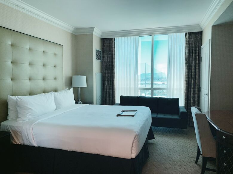 Hotel Signature Condos By Christopher Realty