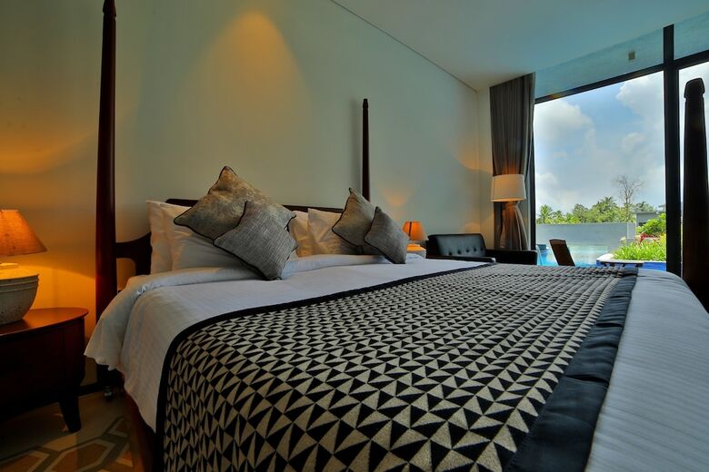 Hotel The Amaya Resort Kolkata Nh6