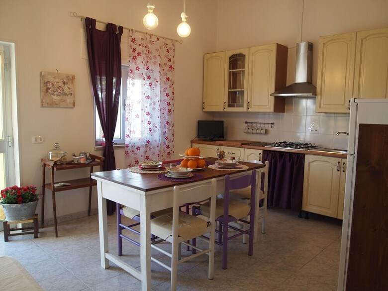 Terre Del Faro - Near Baronial Palace