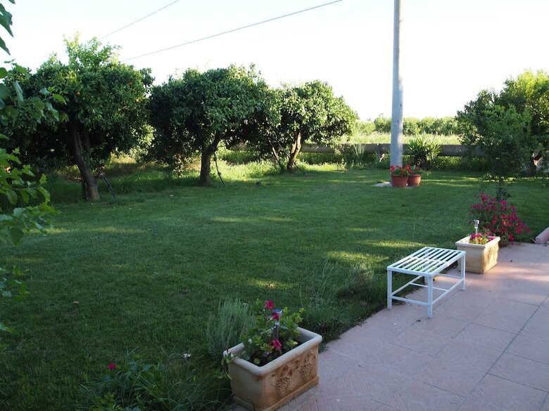 Terre Del Faro - Near Baronial Palace