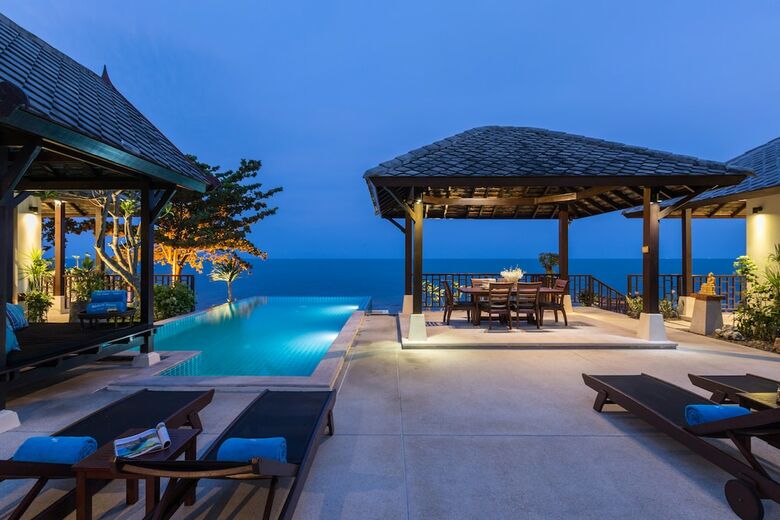 Villa The Beach House
