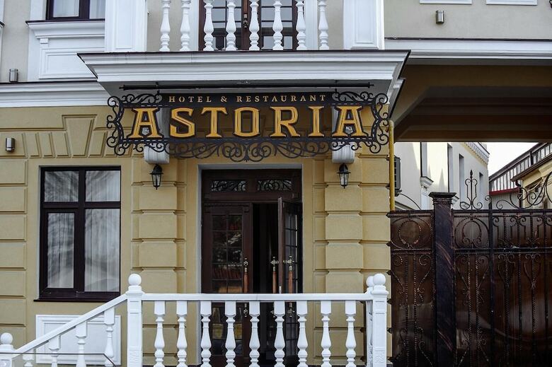 Hostal Your Hostel