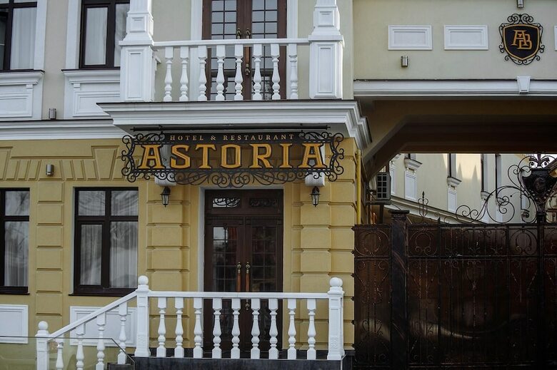 Hostal Your Hostel