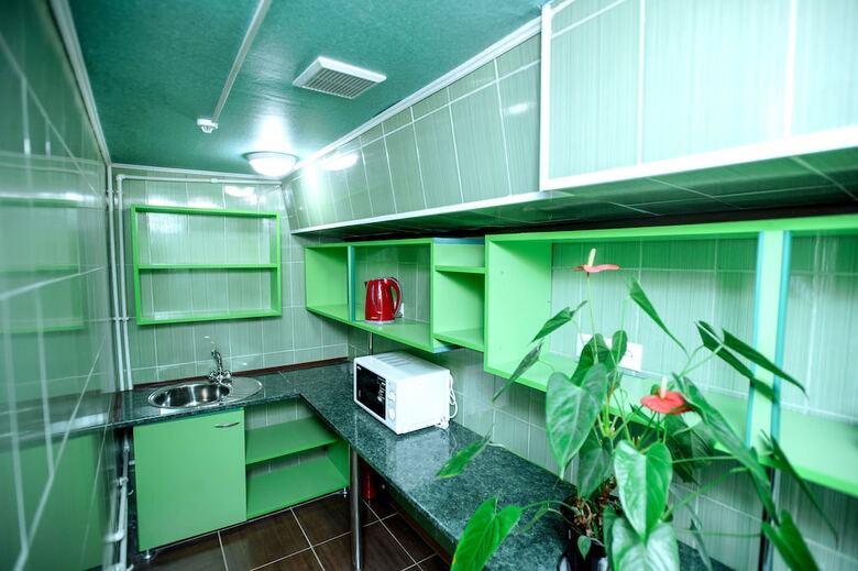 Hostal Your Hostel