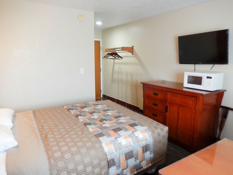 Hotel Motel 6 Rossford, Oh