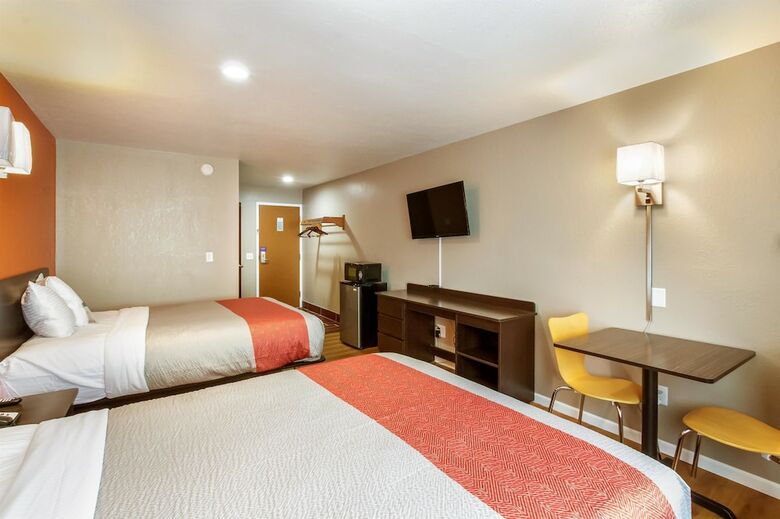 Hotel Motel 6 Rossford, Oh