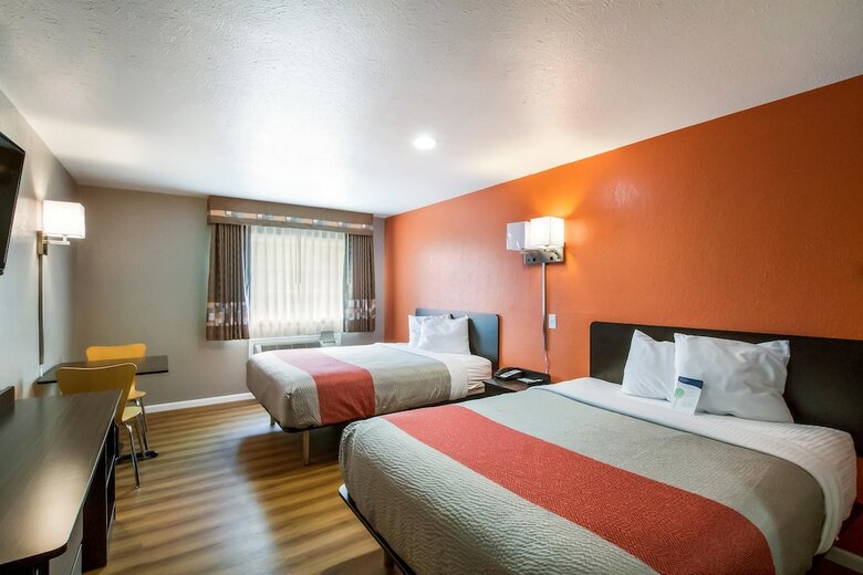 Hotel Motel 6 Rossford, Oh
