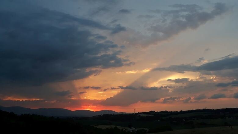 Une Pause Sur La Colline - G�te 4 Pers.