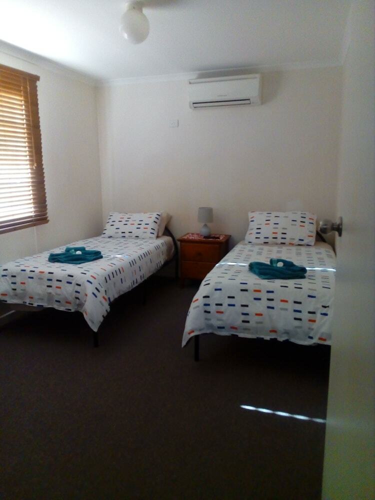 Hotel Airport Whyalla Motel