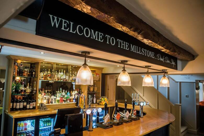 Posada The Millstone, Mellor