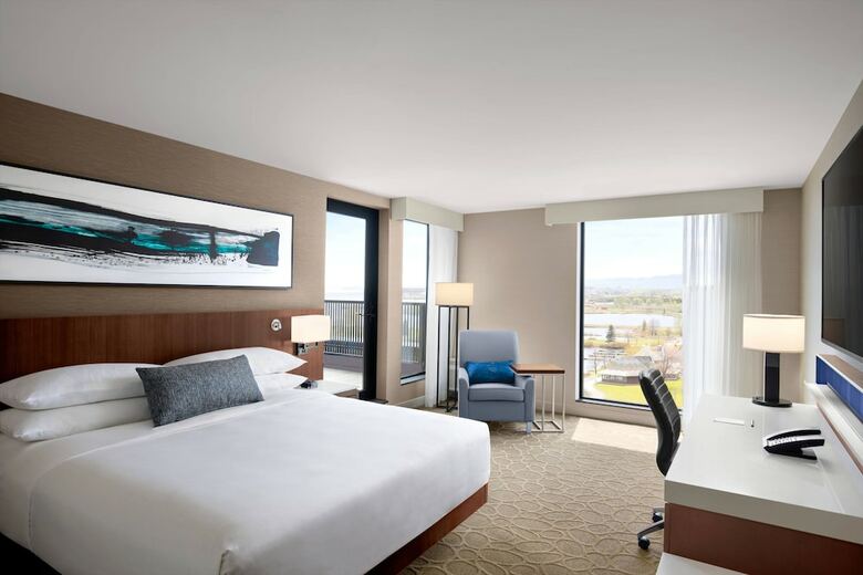 Delta Hotels By Marriott Thunder Bay