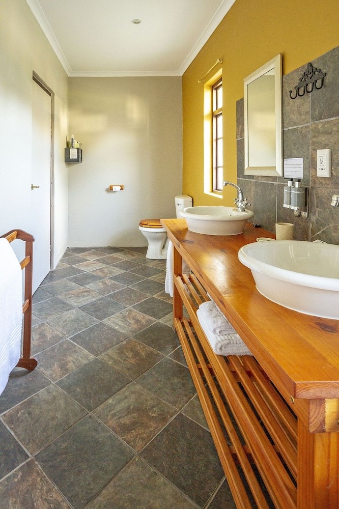 Bed & Breakfast Airlies Guest House
