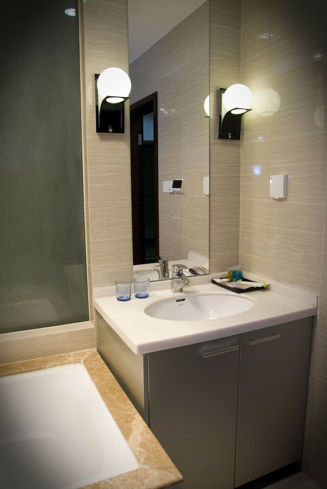 Yuanda International Hotel Apartment