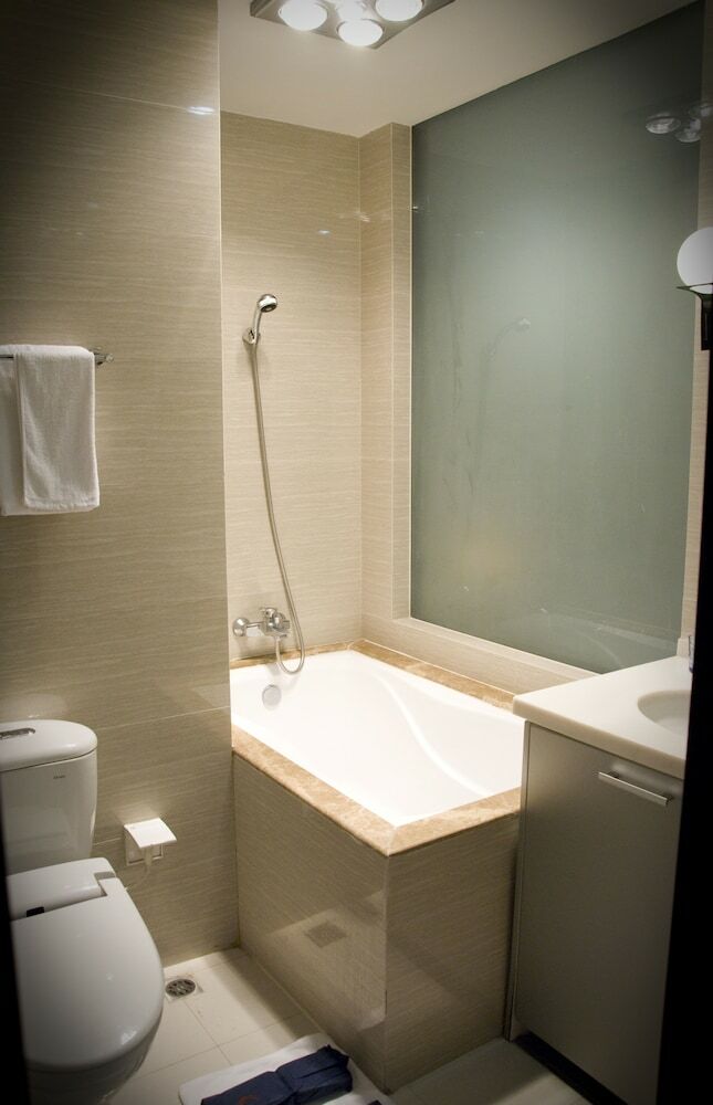 Yuanda International Hotel Apartment