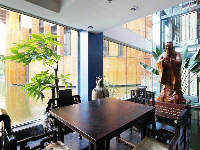 China Community Art Habitat Hotel
