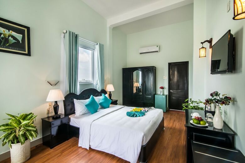 The Sunriver Boutique Hotel