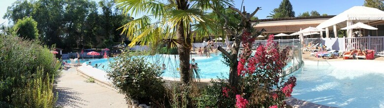 Camping Les Lacs De Courtes - Chalets