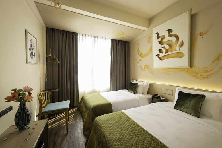 Dhevi Bangkok Hotel