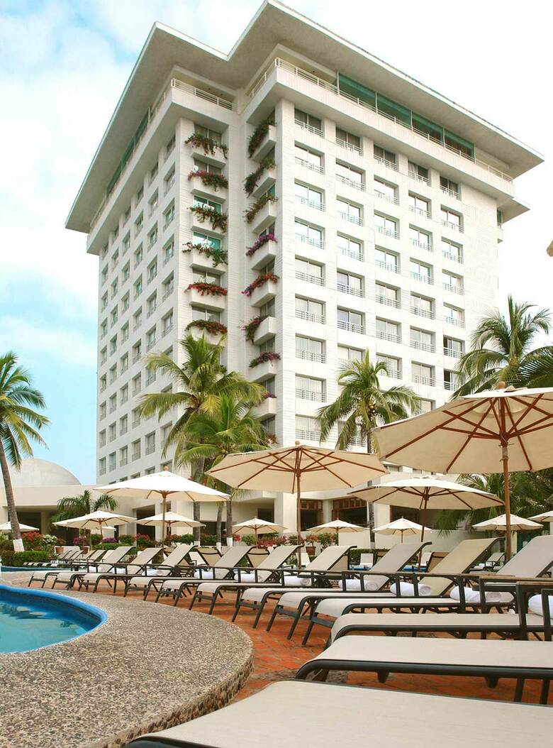 Hotel Emporio Ixtapa