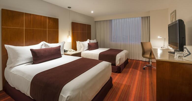 Hotel Camino Real Aeropuerto