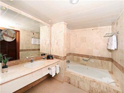 Cristal Hotel