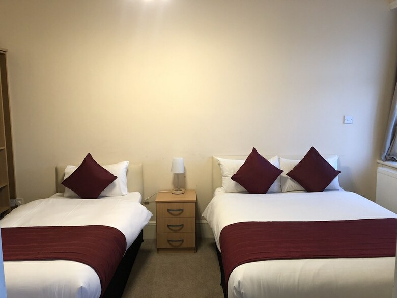 Gatwick Inn Hotel
