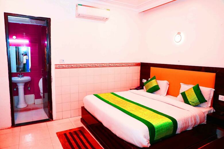 Hotel Kumar Palace