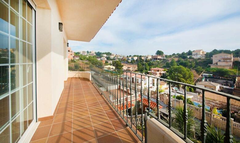 Villa Rubi House