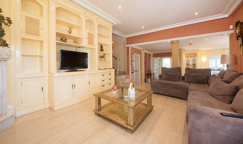Villa House Sendo