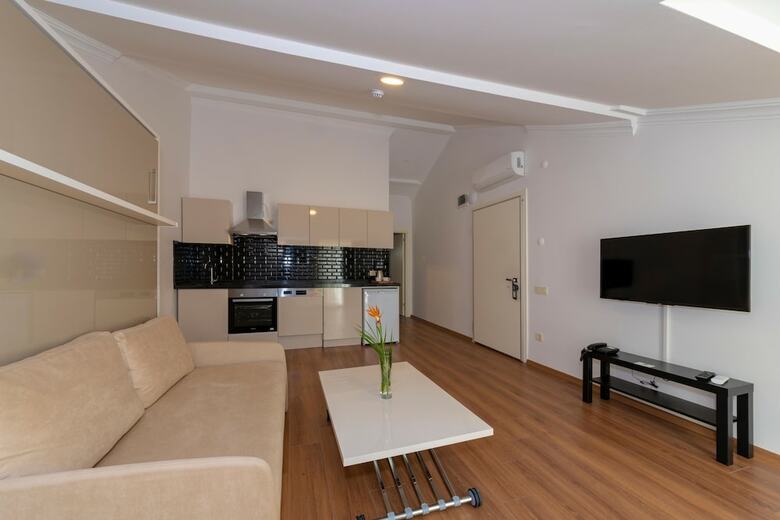 Hotel Joy Suites