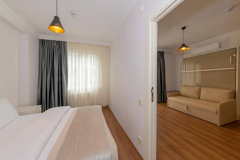 Hotel Joy Suites