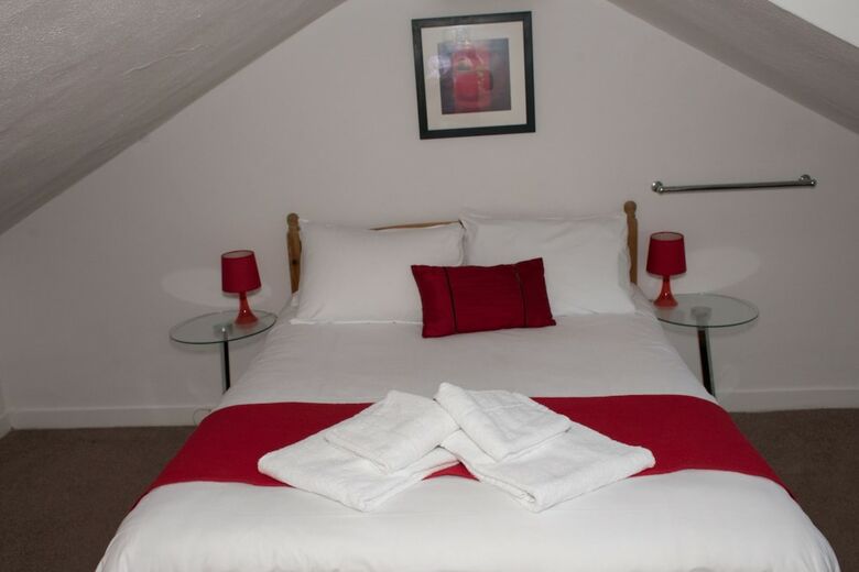 Hotel Deene House