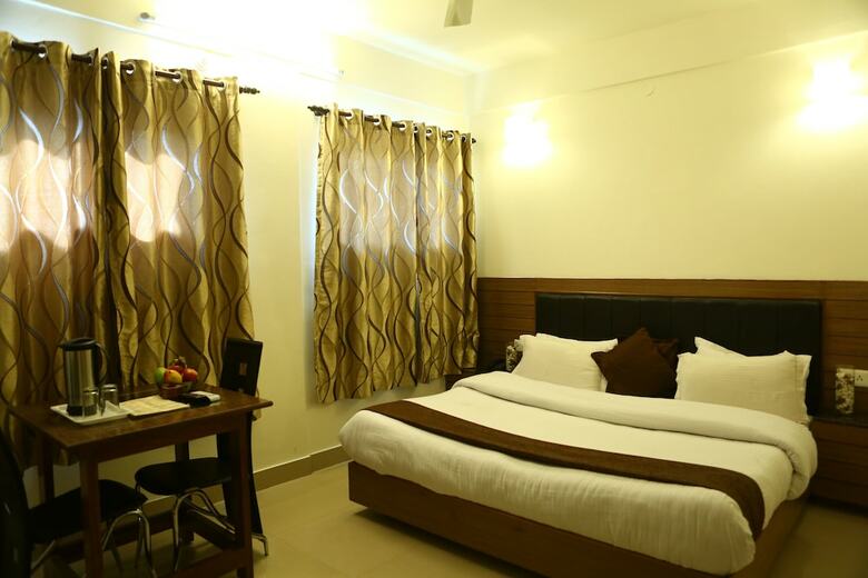 Hotel Devlok Primal