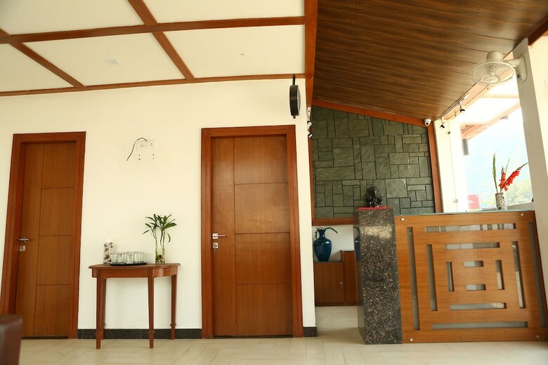 Hotel Devlok Primal